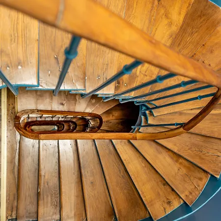 Hotel District Nation 2*