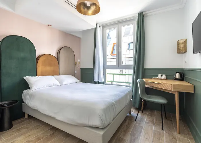 District Nation Hotel Paris