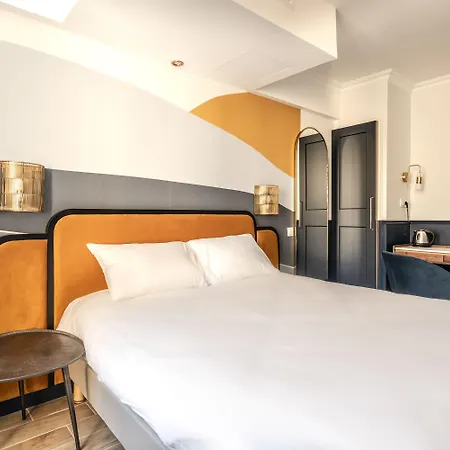 Hotell District Nation 2*